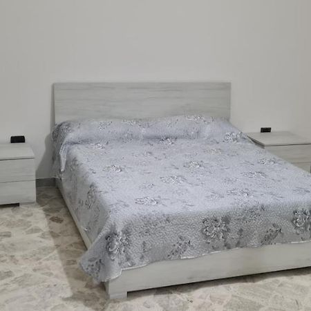 Jajo Apartment Бриндизи Екстериор снимка